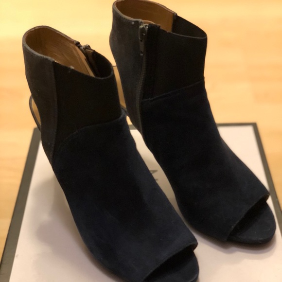 Brand new shoes - Picture 2 of 6